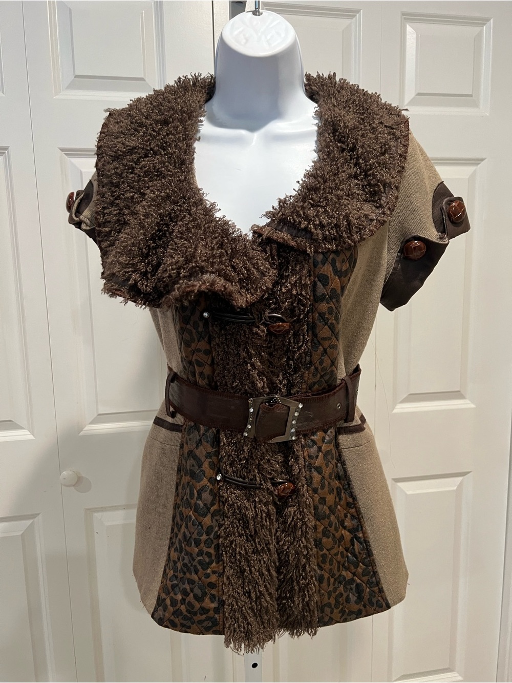 Women's Brown Faux Fur Trim/Wool  Short Coat with Belt